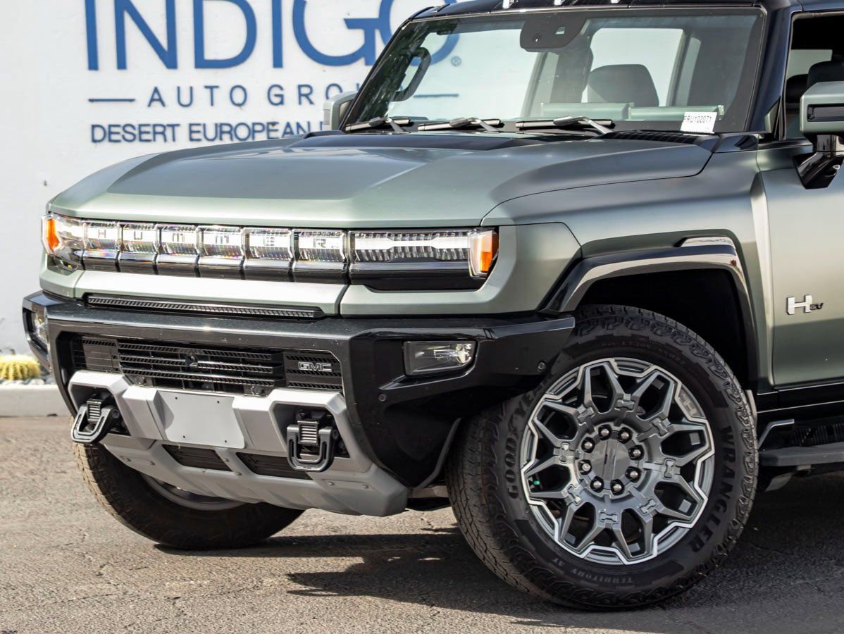 Used 2024 GMC Hummer EV 3X image 2