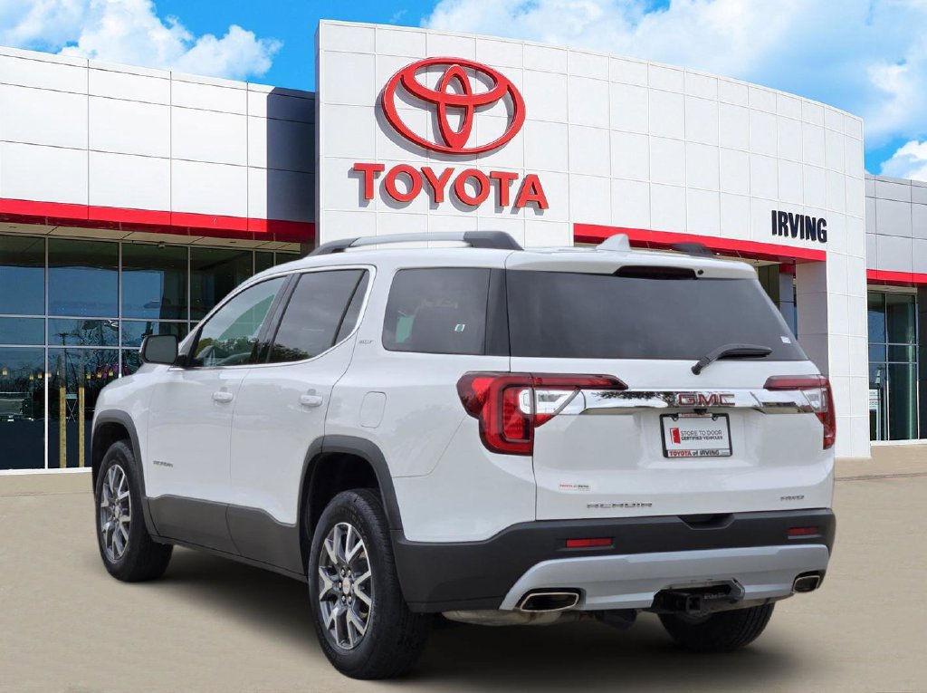 Used 2023 GMC Acadia SLT w/ Preferred Package AWD/4WD image 3