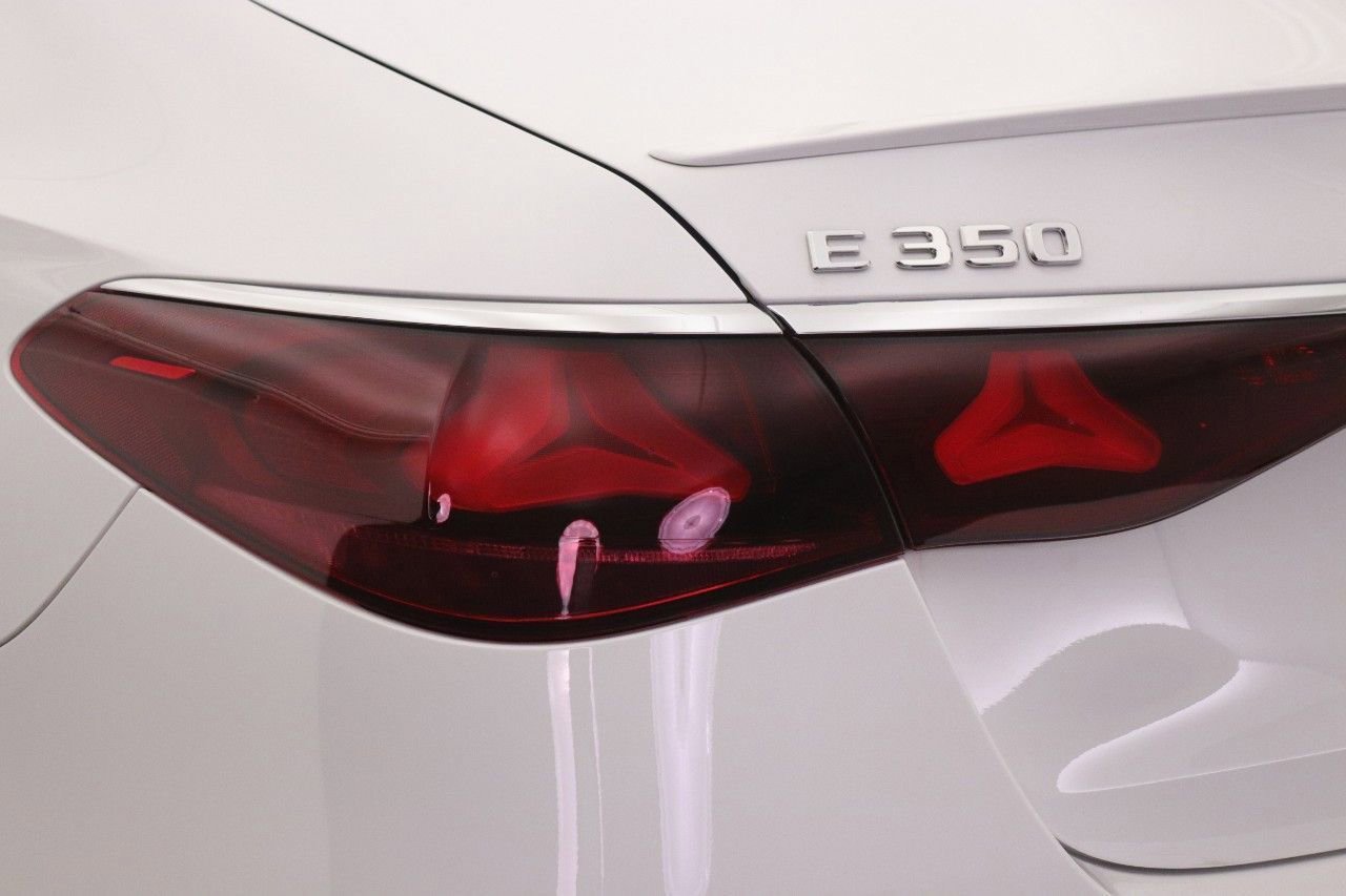 New 2025 Mercedes-Benz E 350 4MATIC Sedan image 21