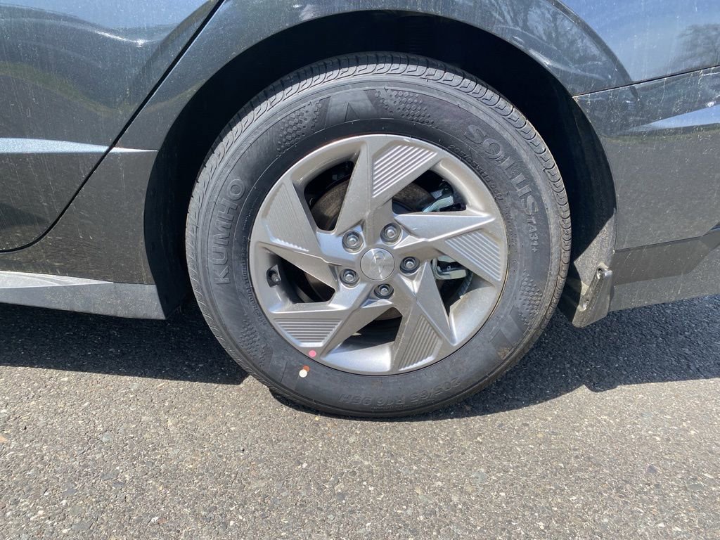 New 2026 Hyundai Sonata SE FWD image 9