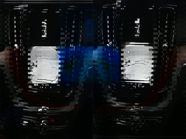 Certified 2023 Volvo XC60 B5 Plus image 12