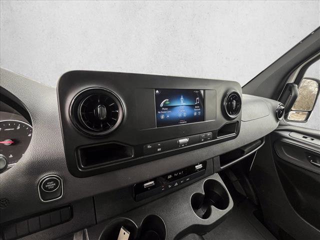 Used 2024 Mercedes-Benz Sprinter 2500 image 13