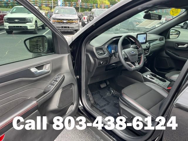 Used 2025 Ford Escape ST-Line FWD image 5