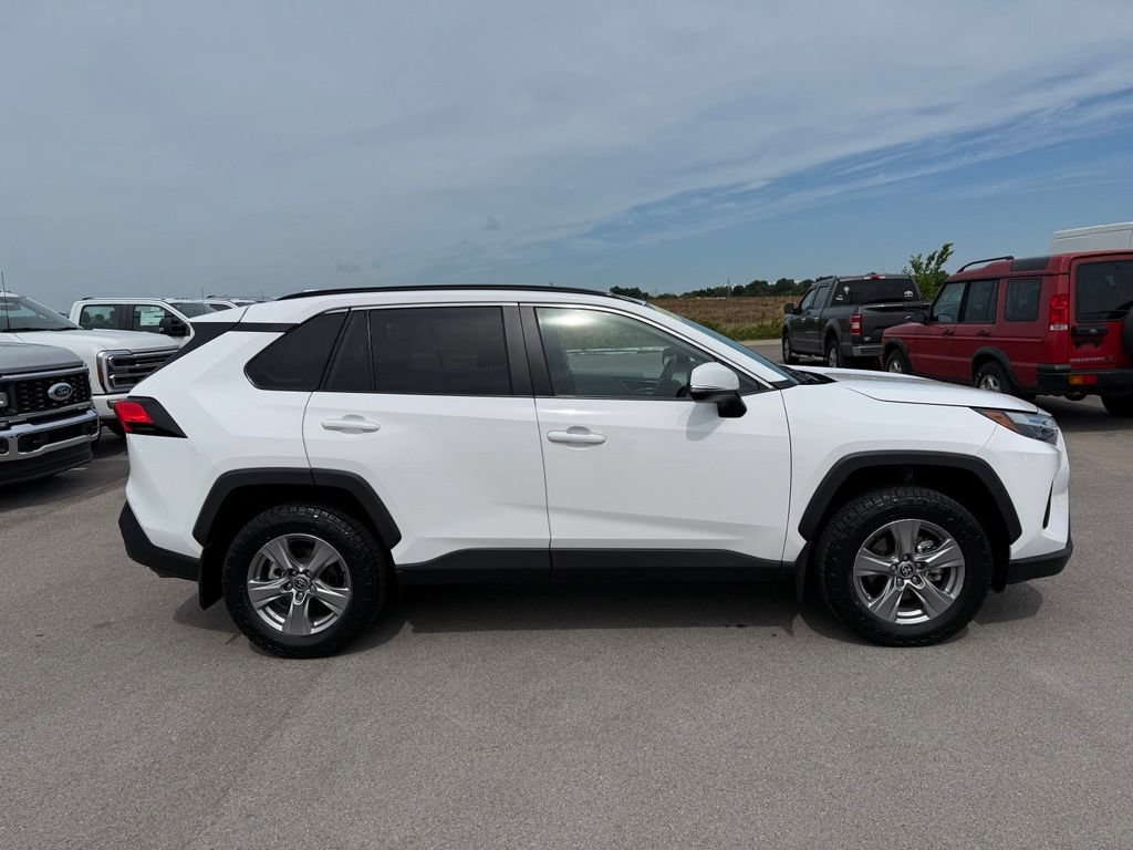 Used 2025 Toyota RAV4 XLE w/ Convenience Package AWD/4WD image 30