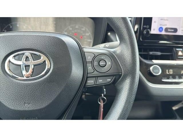 Used 2024 Toyota Corolla LE FWD image 27