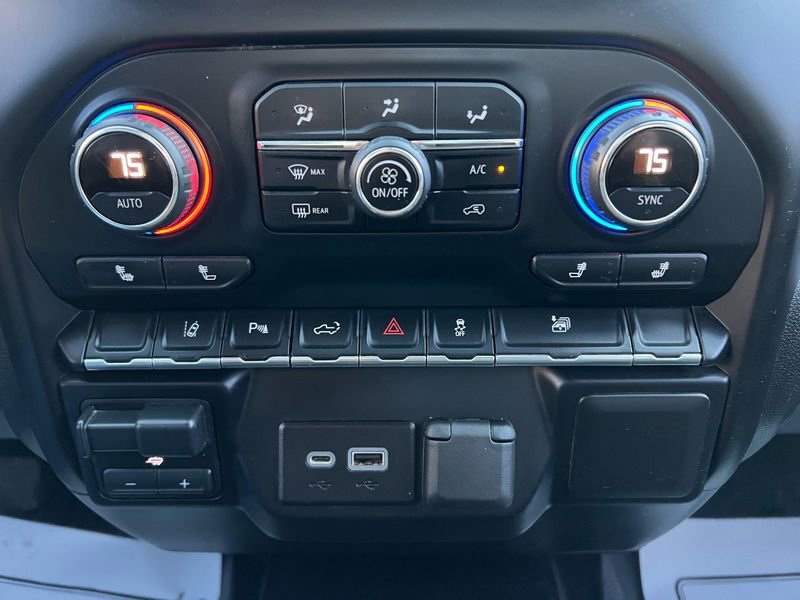 Used 2020 Chevrolet Silverado 2500 LT w/ Convenience Package image 19