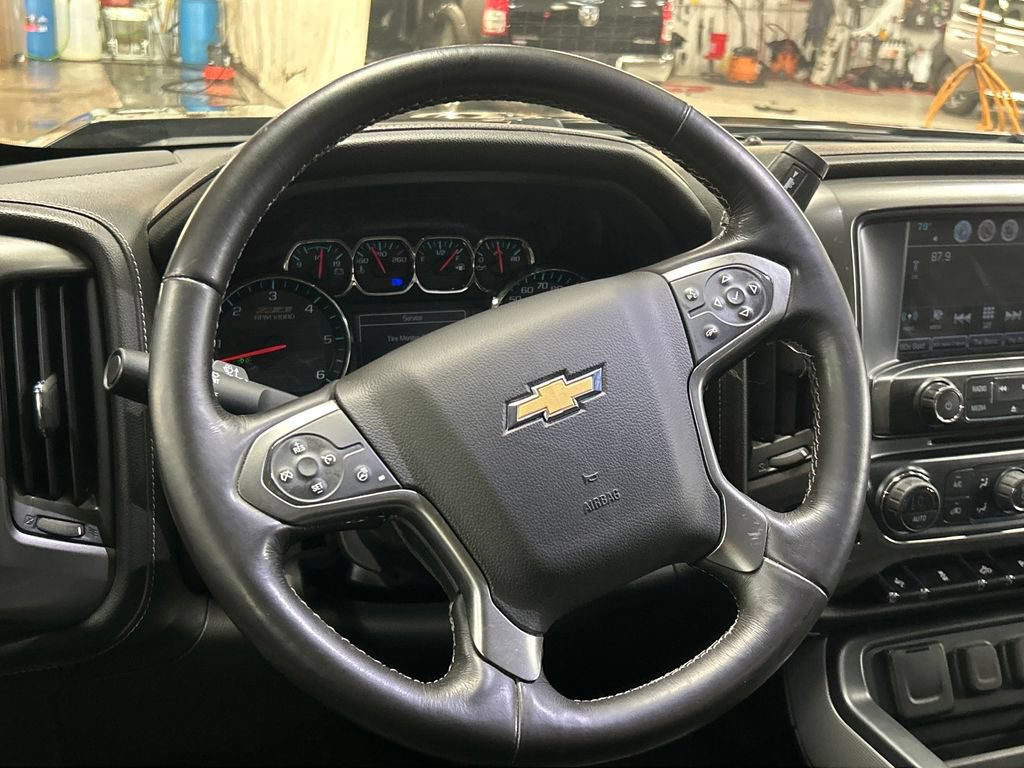 Used 2018 Chevrolet Silverado 1500 LTZ Z71 w/ LTZ Plus Package AWD/4WD image 19