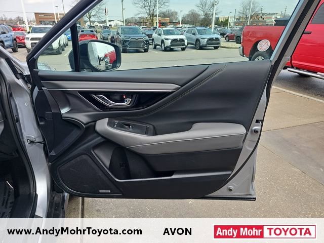 Used 2025 Subaru Outback Onyx Edition image 36