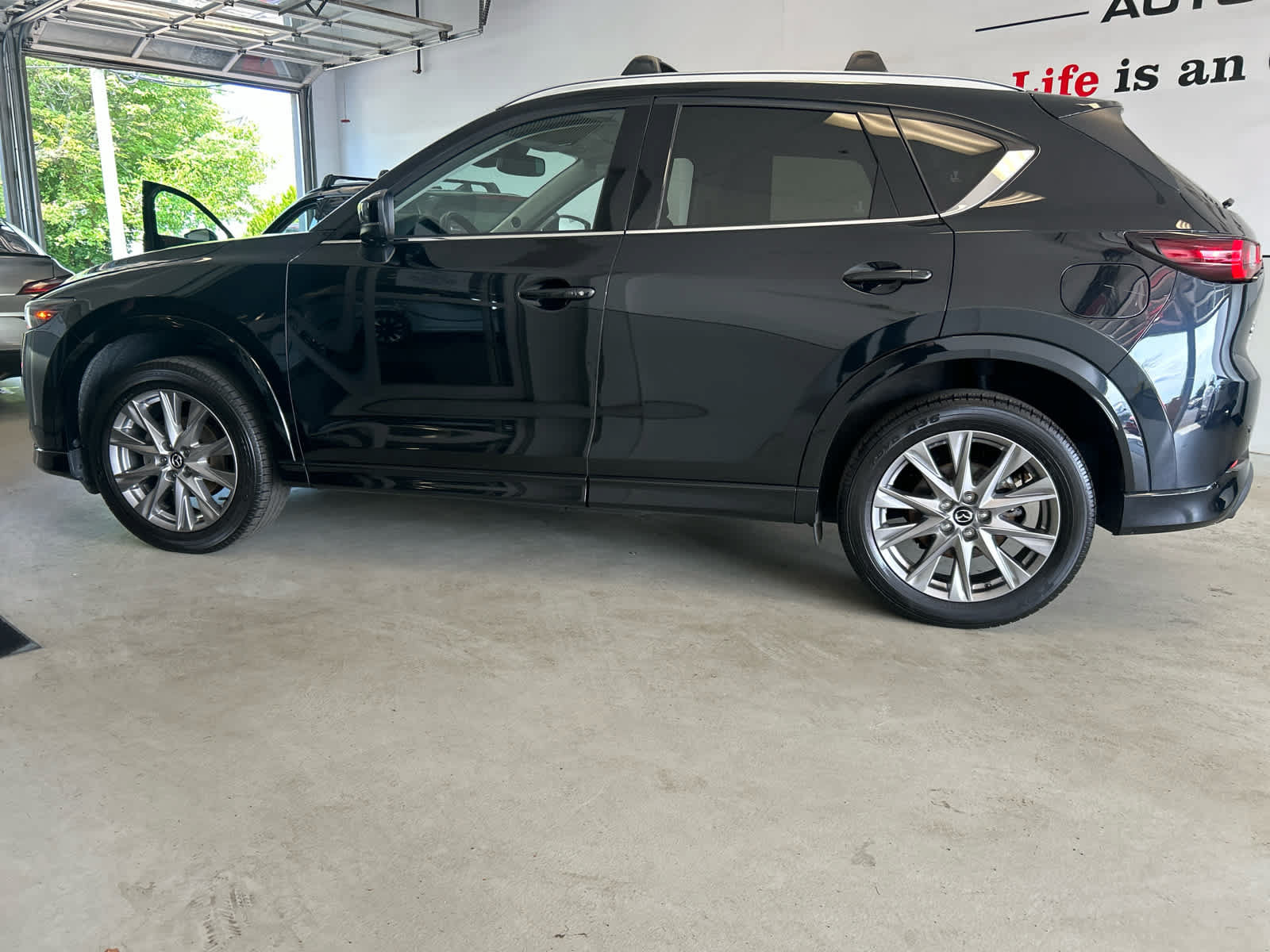 Certified 2025 MAZDA CX-5 AWD 2.5 S image 3