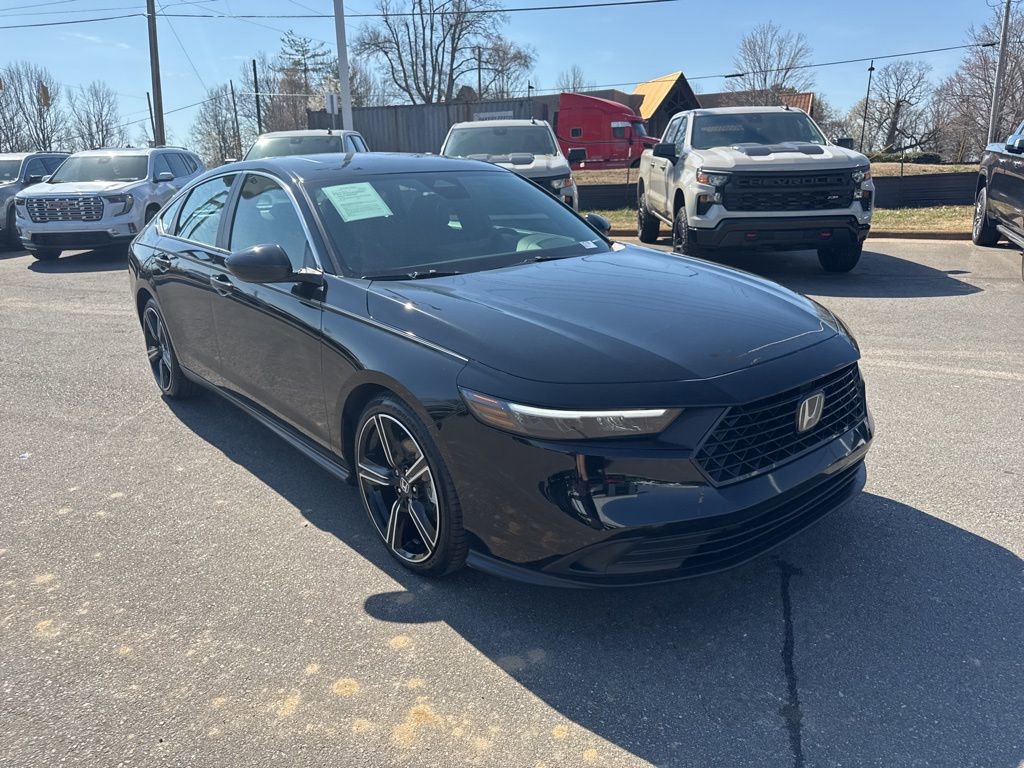 Used 2025 Honda Accord Sport image 7