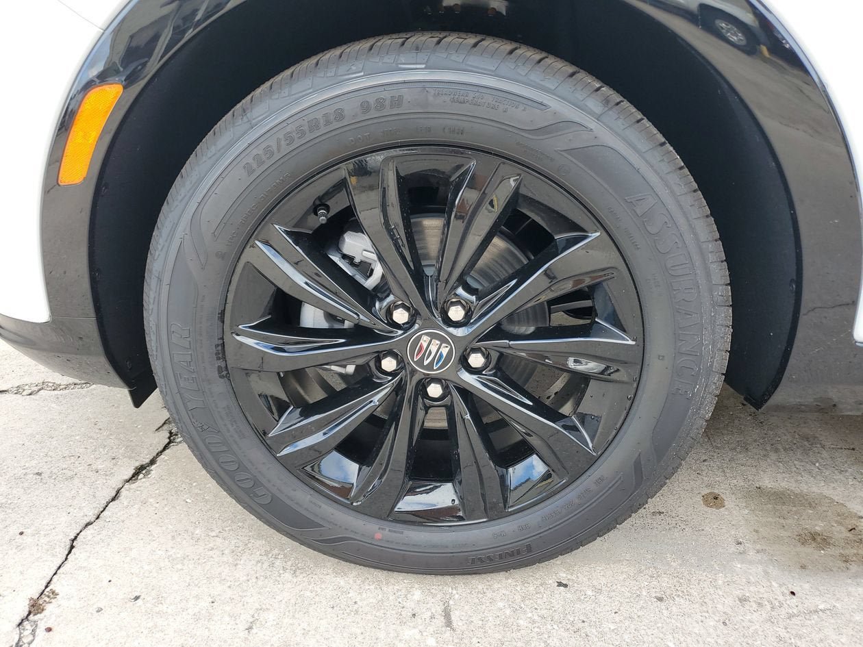 New 2026 Buick Envista Sport Touring w/ Convenience I Package FWD image 6