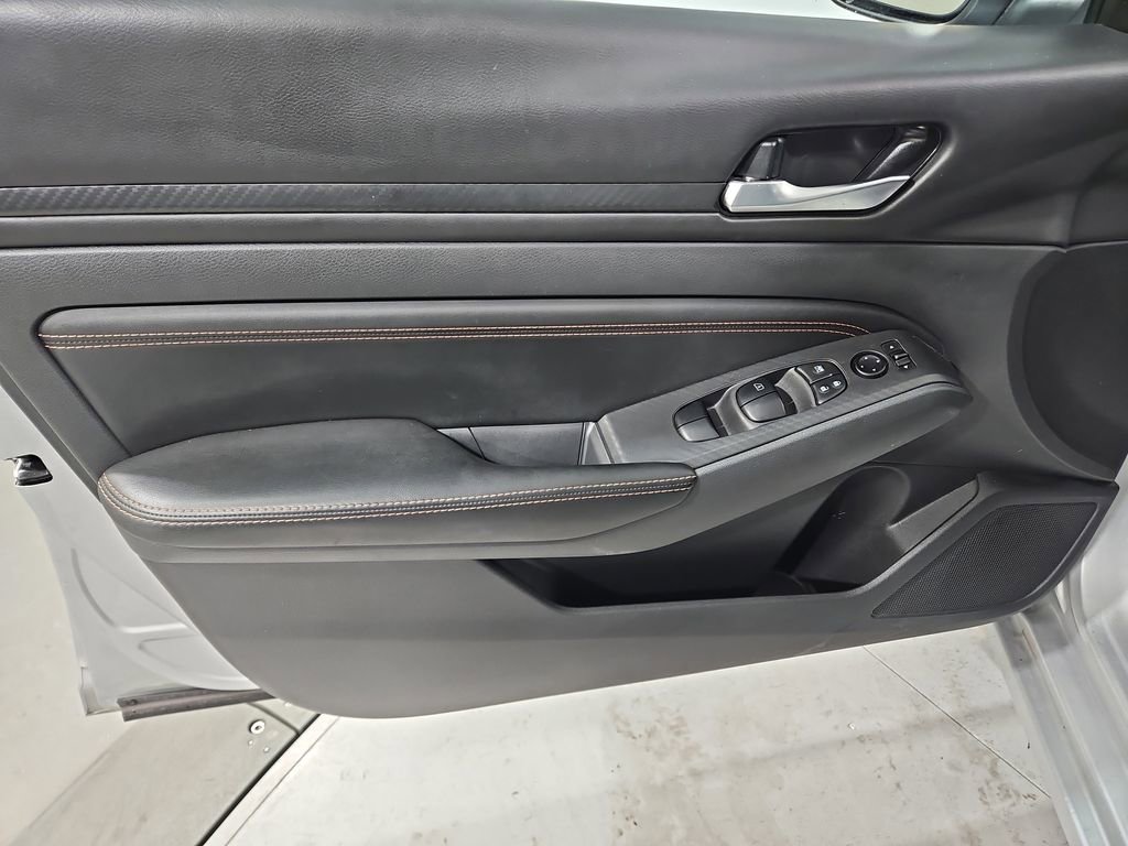 Used 2021 Nissan Altima 2.0 SR image 11