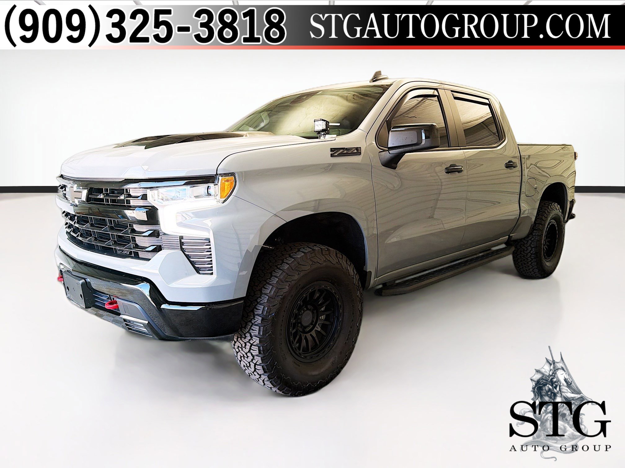 Used 2024 Chevrolet Silverado 1500 LT Trail Boss w/ Protection Package AWD/4WD image 1