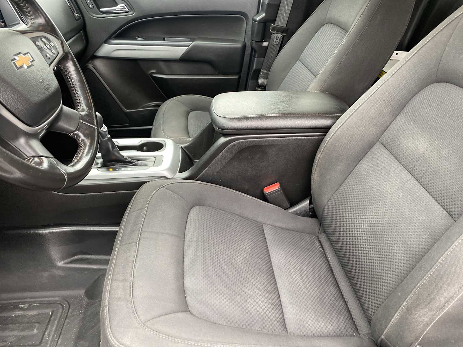 Used 2022 Chevrolet Colorado LT w/ Fleet Safety Package image 23