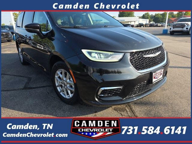 Used 2023 Chrysler Pacifica Touring-L FWD video 1