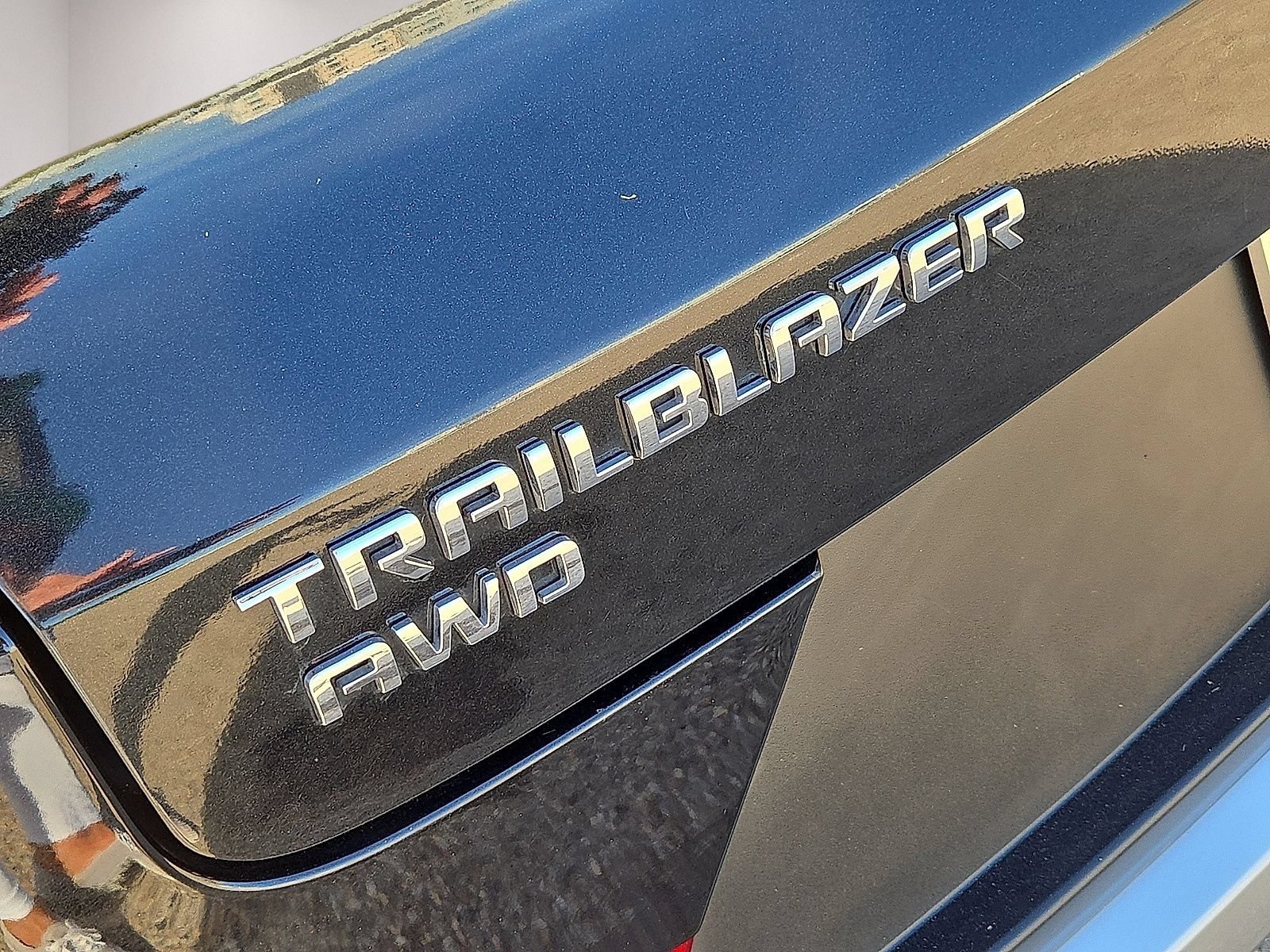 Used 2025 Chevrolet TrailBlazer LT AWD/4WD image 11