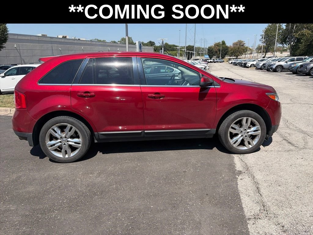 Used 2013 Ford Edge Limited w/ Driver Entry Pkg FWD image 4