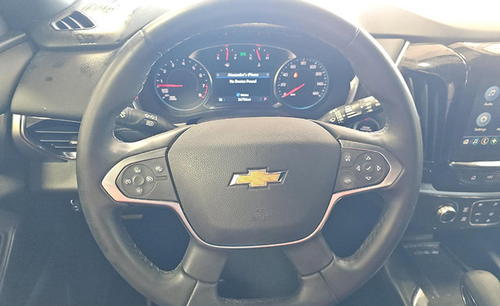 Used 2023 Chevrolet Traverse LT AWD/4WD image 11