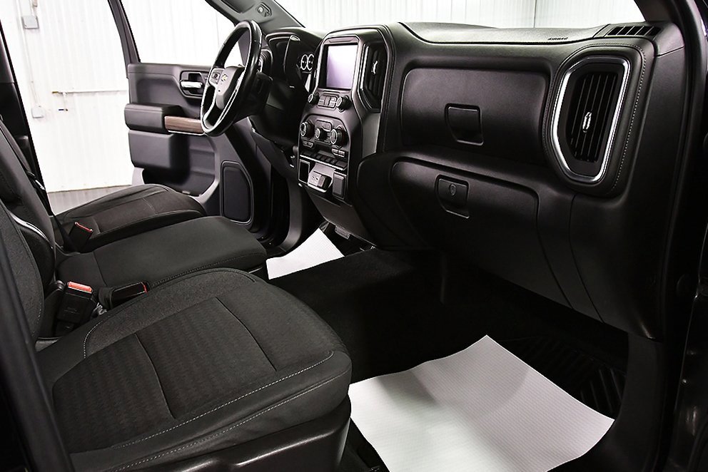 Used 2021 Chevrolet Silverado 1500 LT image 28