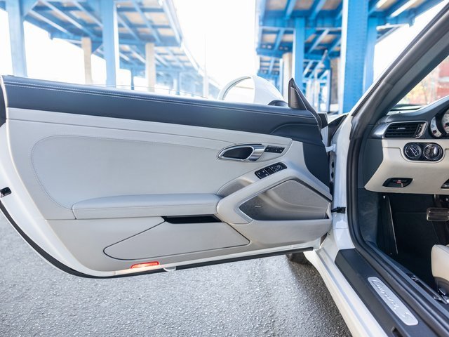 Used 2017 Porsche 911 Carrera S image 26