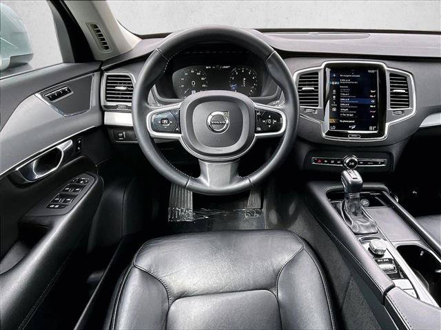 Used 2021 Volvo XC90 T5 Momentum w/ Protection Package Premier FWD image 7