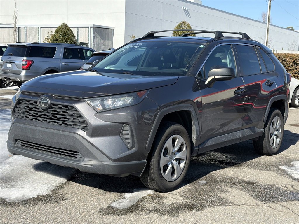 Used 2020 Toyota RAV4 LE image 7
