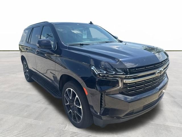Used 2022 Chevrolet Tahoe RST w/ Luxury Package AWD/4WD image 2