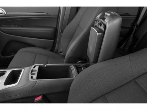 Used 2018 Jeep Grand Cherokee Altitude image 18