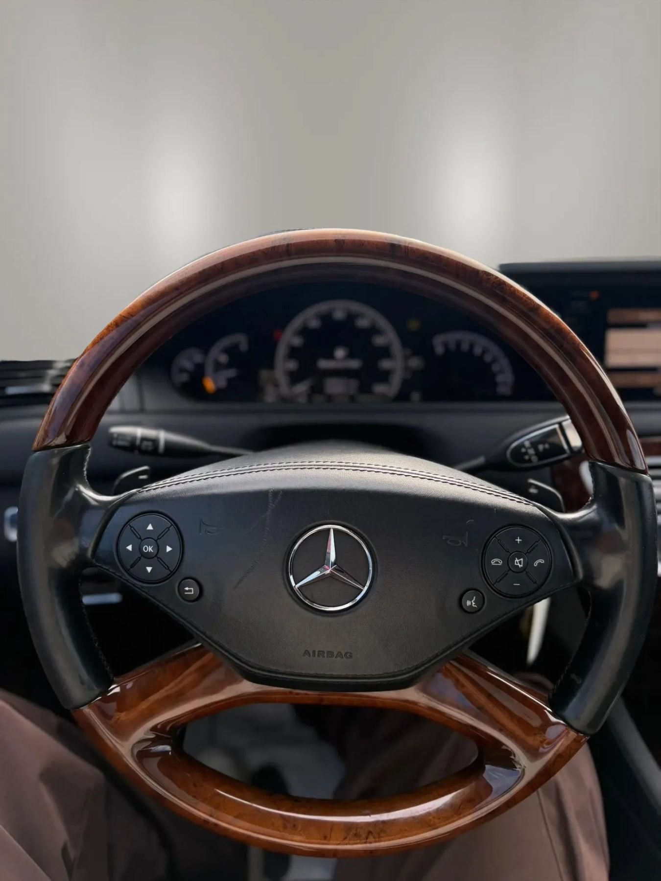 Used 2012 Mercedes-Benz CL 550 4MATIC w/ Sport Pkg Plus One image 17