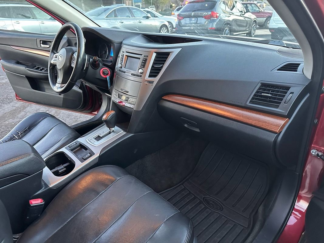 Used 2014 Subaru Outback 2.5i Limited w/ Moonroof Package image 14