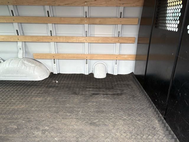 Used 2024 GMC Savana 2500 w/ Driver Convenience Package image 13
