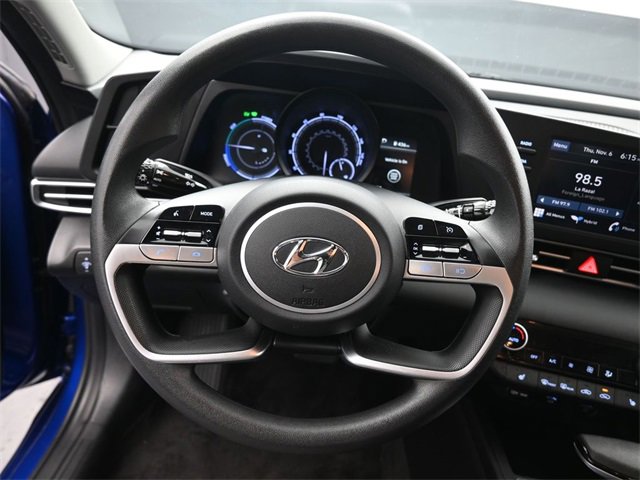 Used 2023 Hyundai Elantra Blue image 6