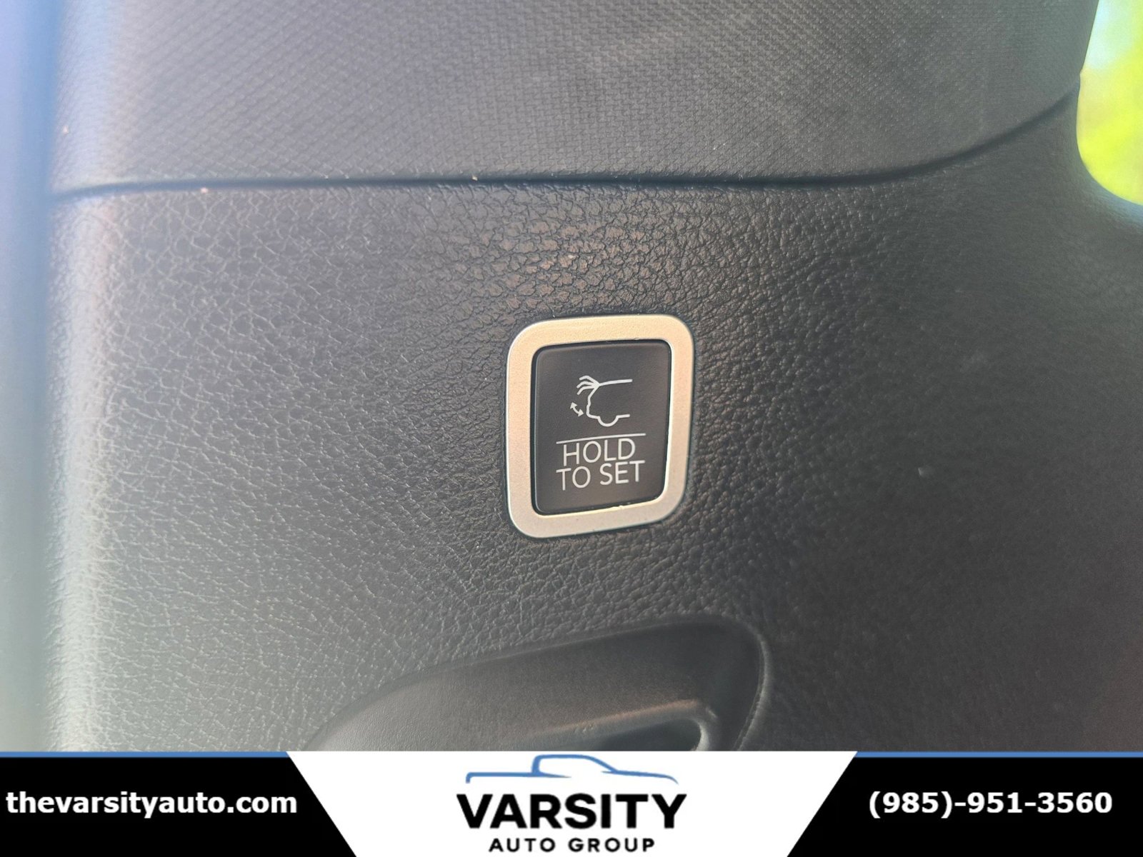 Used 2024 Jeep Wagoneer Series II w/ Flexible Seating Group image 22