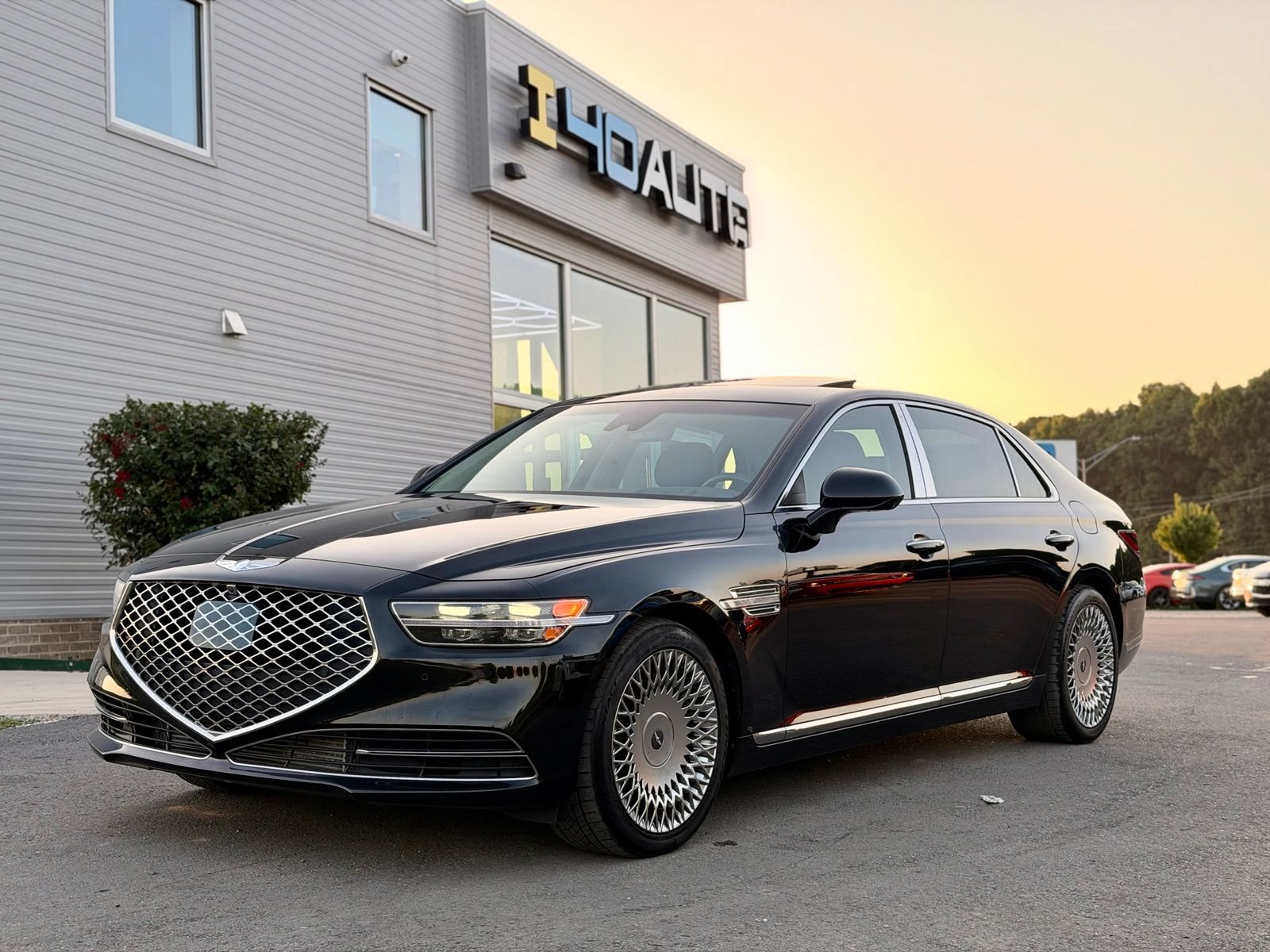 Used 2020 Genesis G90 3.3T Premium RWD image 17