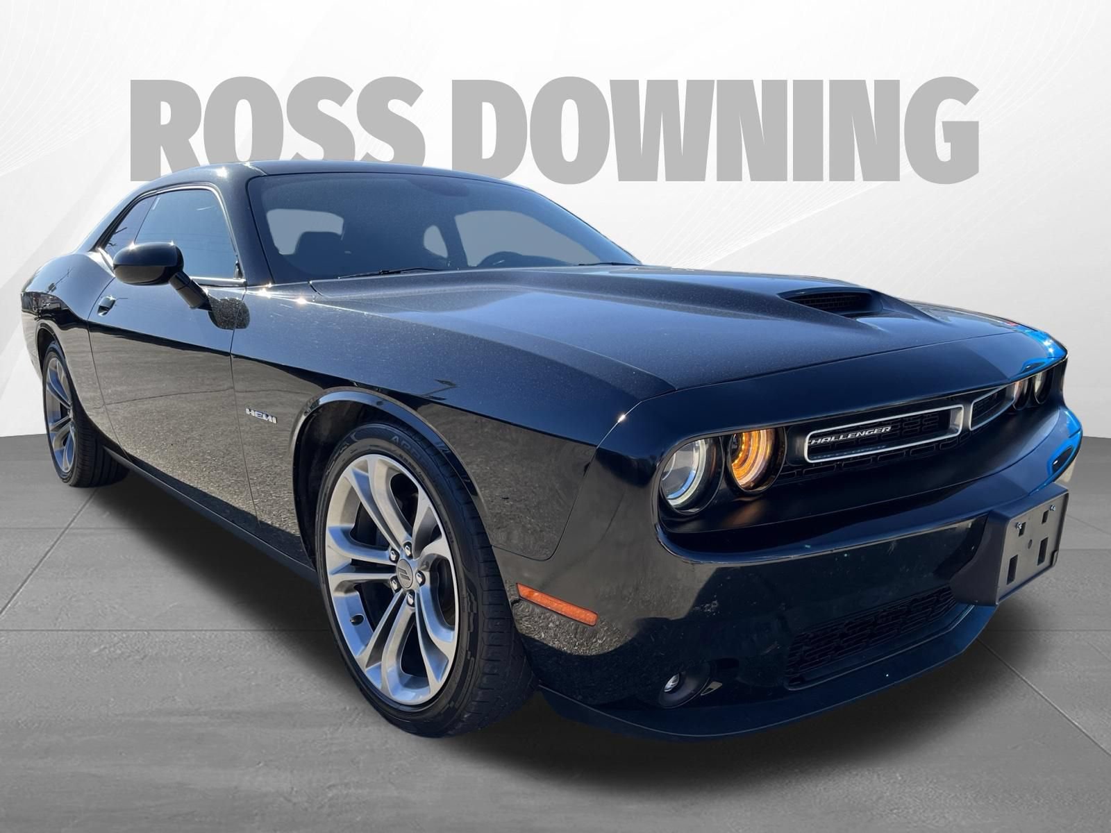Used 2020 Dodge Challenger R/T RWD image 3