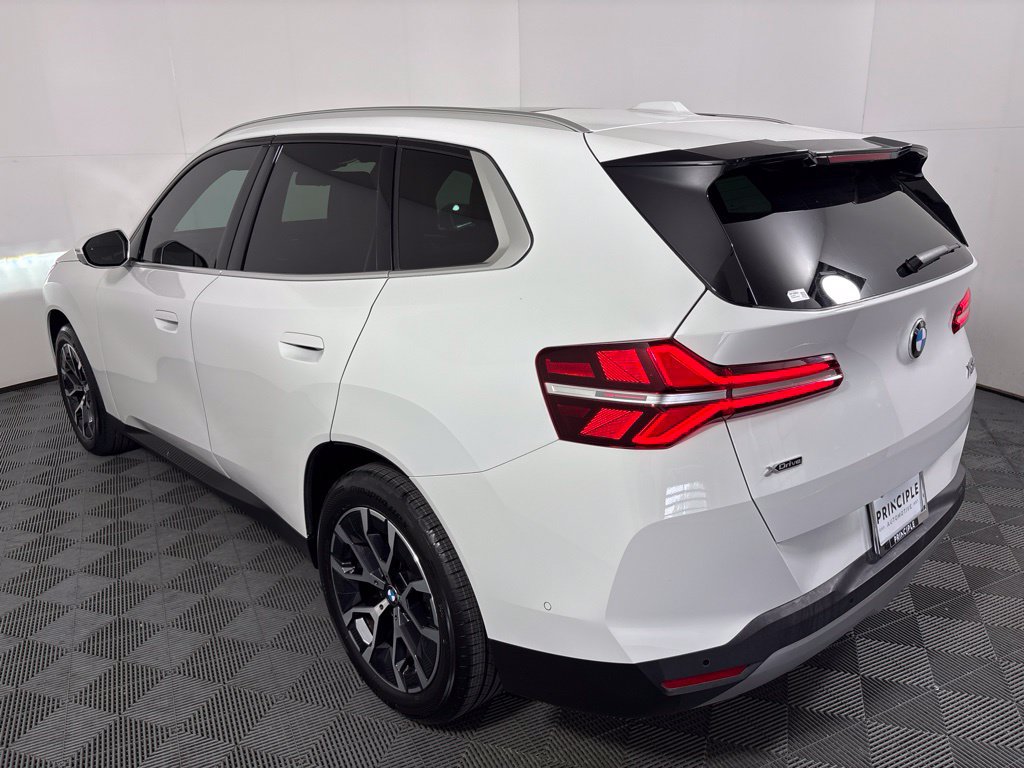 Certified 2025 BMW X3 xDrive30i w/ Premium Package AWD/4WD image 7