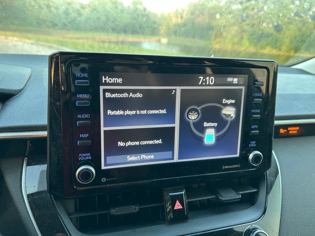 Used 2022 Toyota Corolla LE FWD image 22