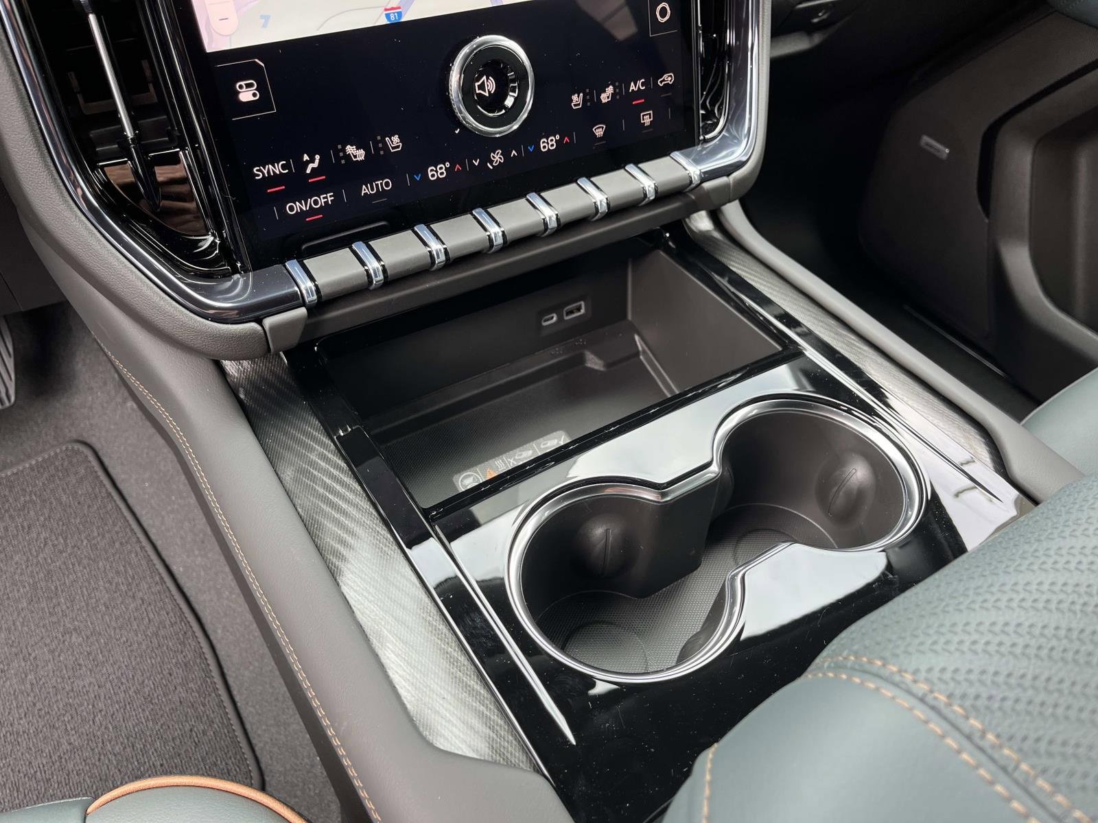 New 2026 GMC Yukon AT4 image 32