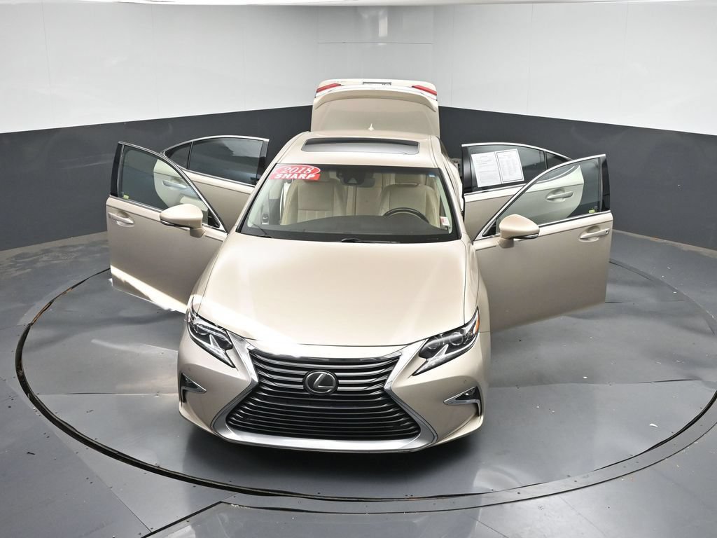 Used 2018 Lexus ES 350 w/ Luxury Package w/Wood Trim FWD image 42