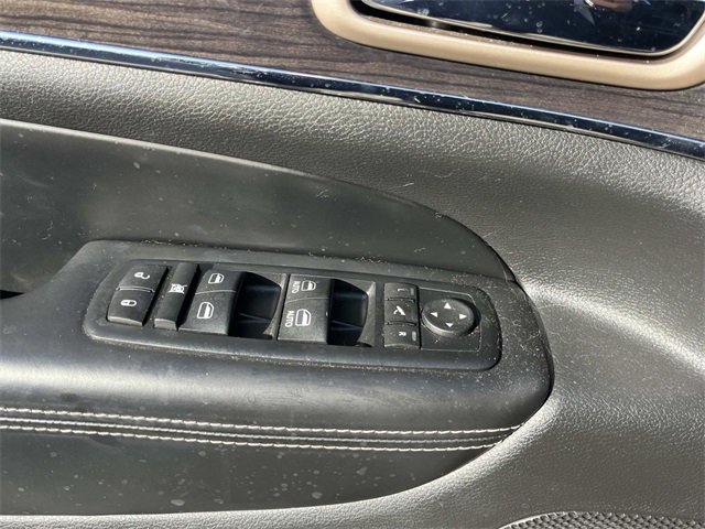 Used 2016 Jeep Grand Cherokee Overland image 23