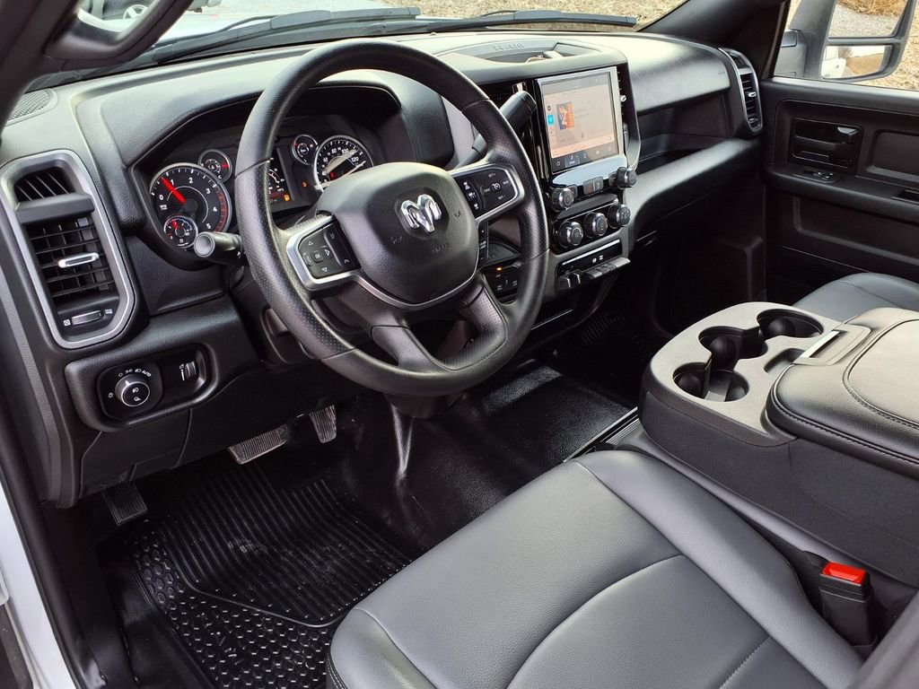 Used 2025 RAM 3500 Tradesman image 16