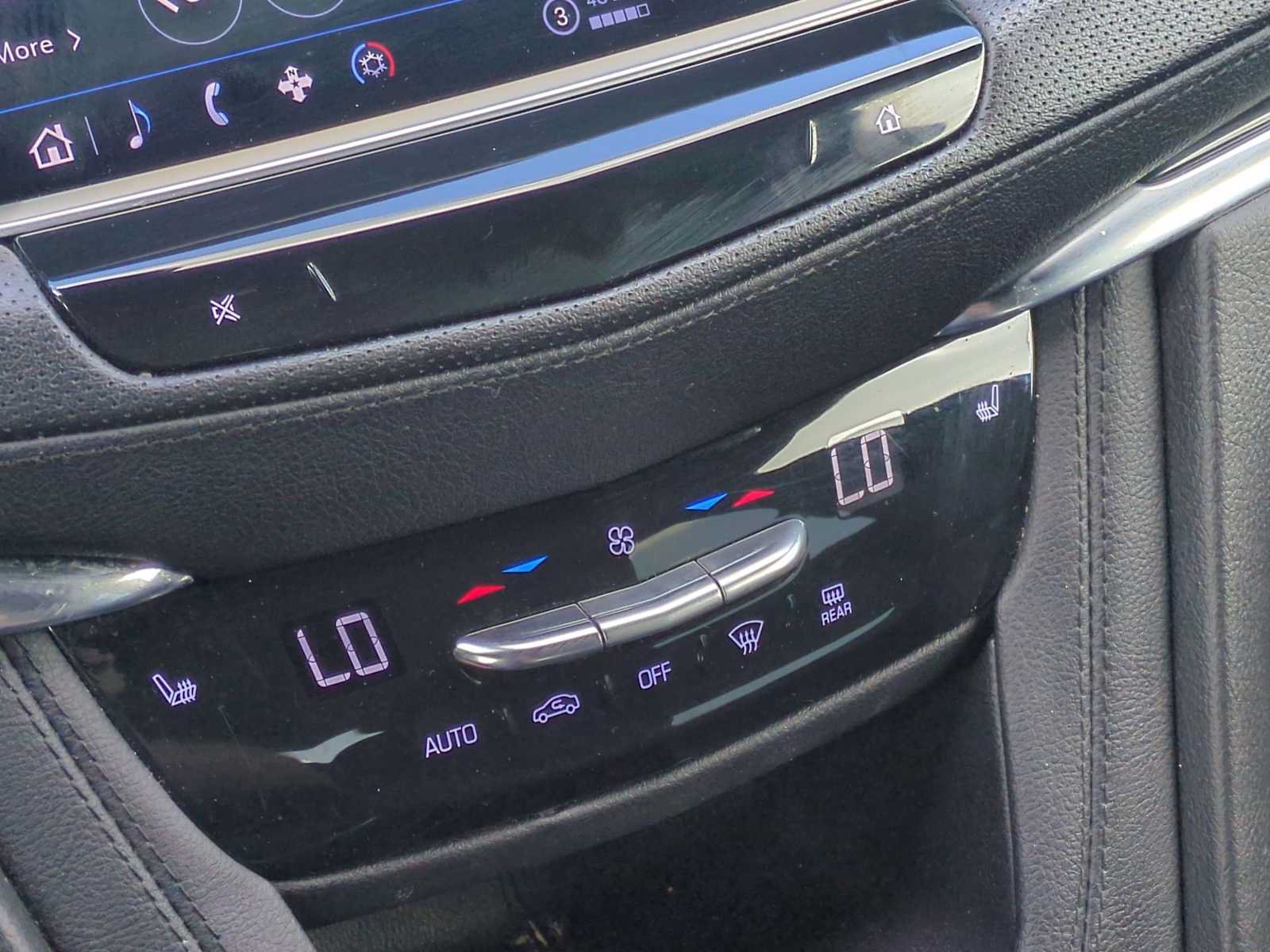 Used 2022 Cadillac XT5 Premium Luxury FWD image 17
