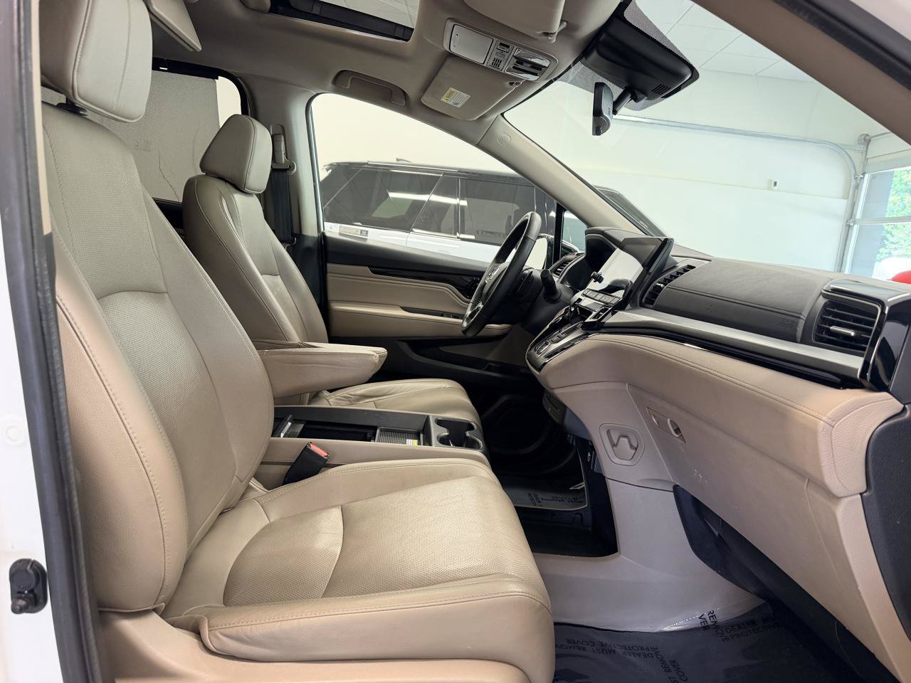 Used 2019 Honda Odyssey Elite image 27
