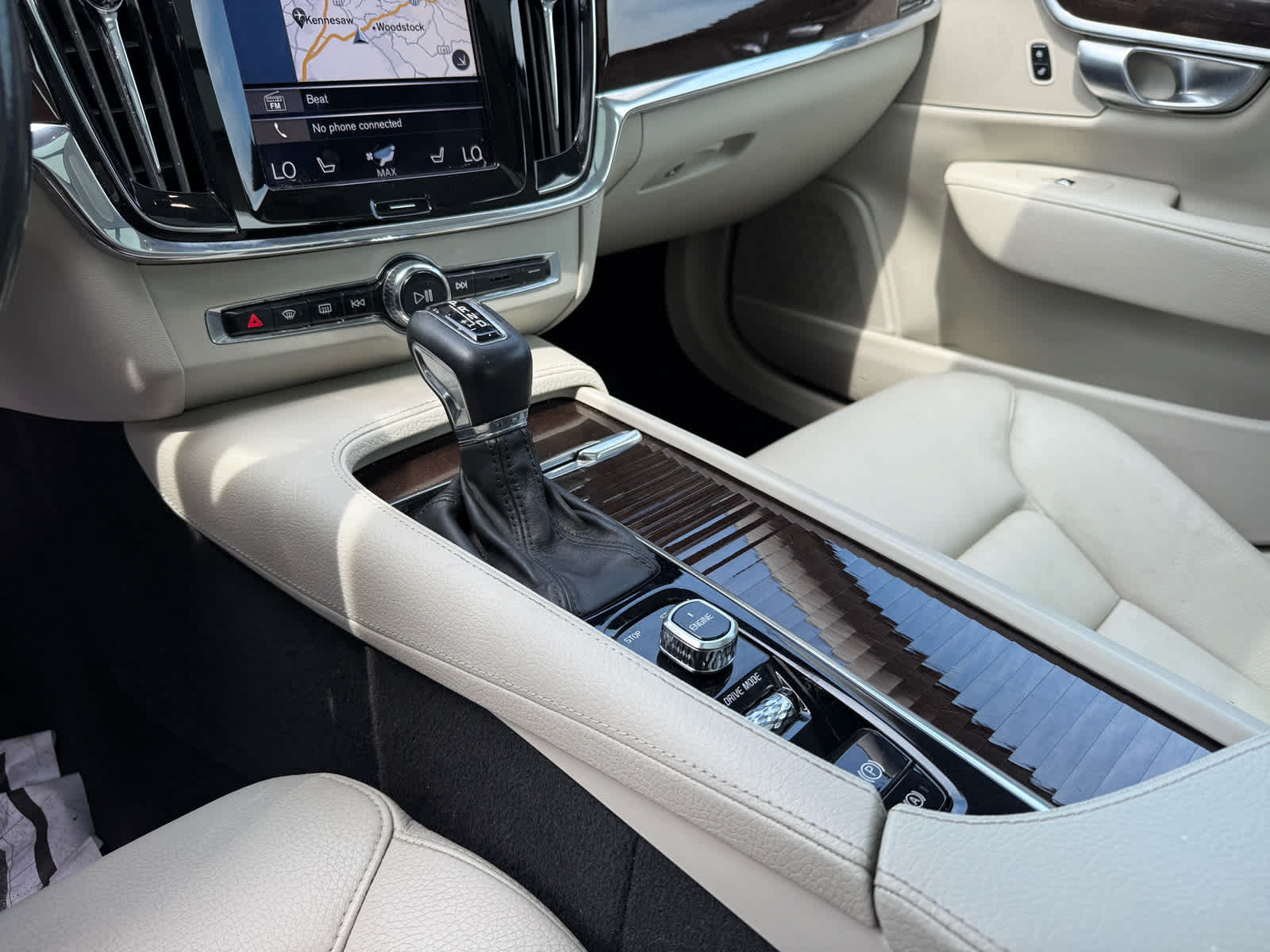 Used 2018 Volvo S90 T5 Momentum AWD/4WD image 22