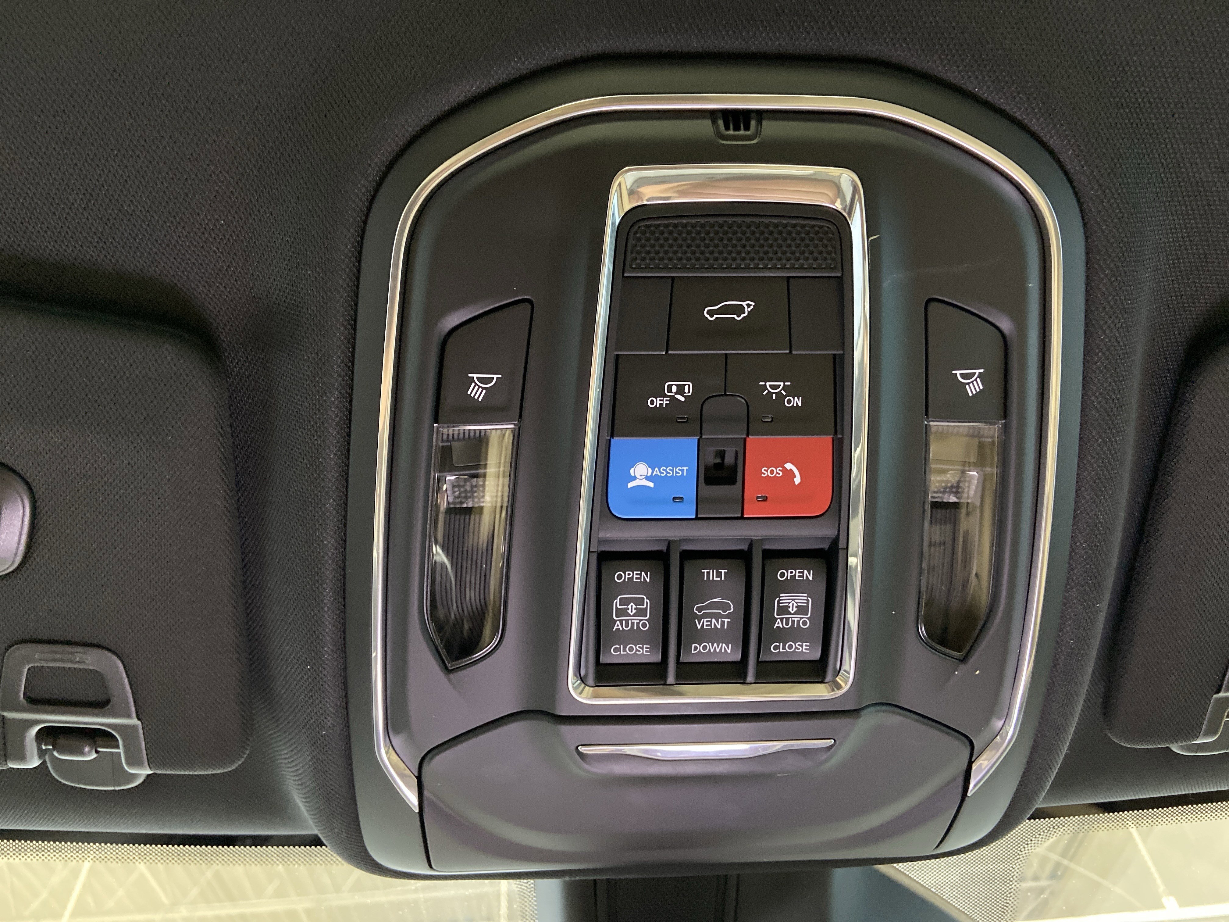 Used 2023 Jeep Grand Cherokee 4WD 4xe image 24