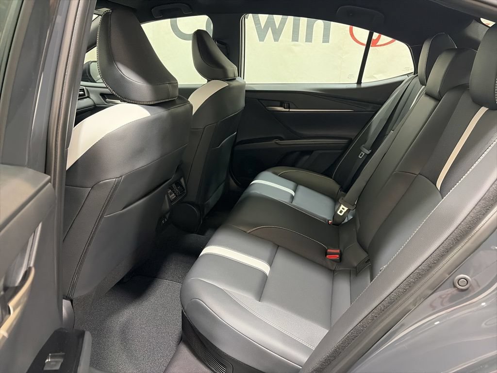 Used 2026 Toyota Camry SE FWD image 19