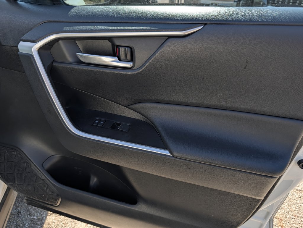 Used 2023 Toyota RAV4 XLE Premium FWD image 35