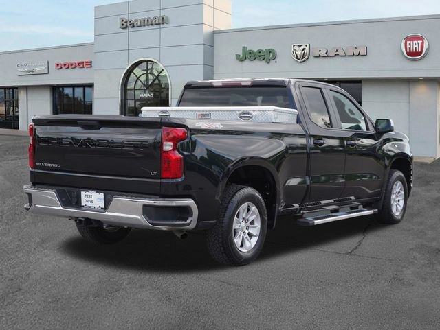 Used 2020 Chevrolet Silverado 1500 LT AWD/4WD image 7