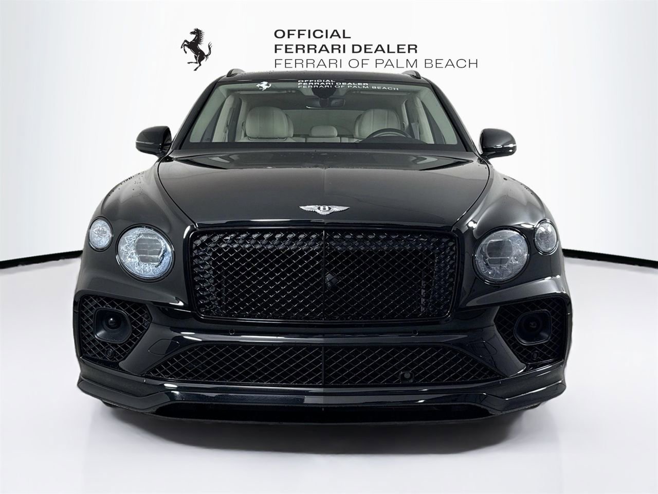 Used 2021 Bentley Bentayga AWD/4WD image 2