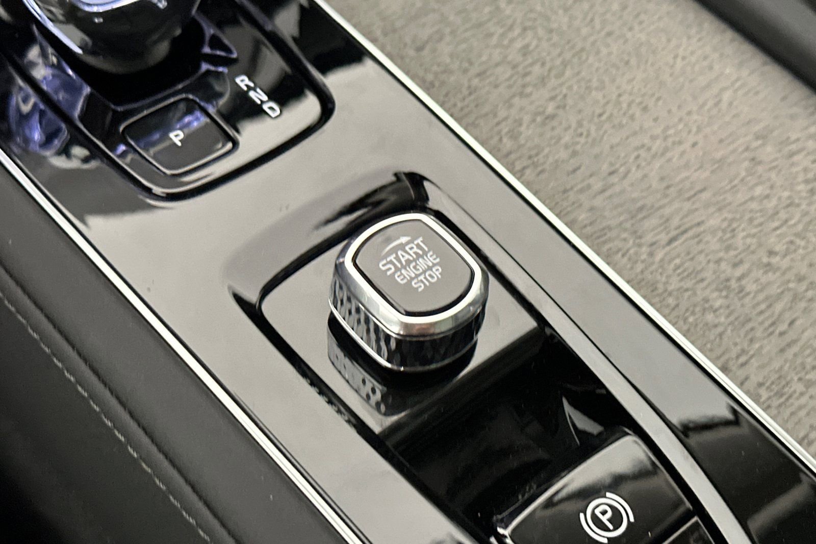 New 2025 Volvo XC90 B6 Ultra w/ Protection Package Premier AWD/4WD image 26
